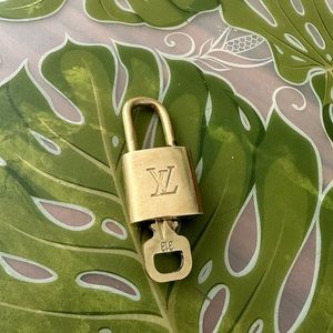 Louis Vuitton Lock and Key #313
